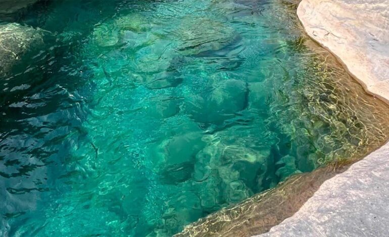 La Cala without a sea hidden in the Pyrenees: Crystal Water and Silence 30 minutes from Torla