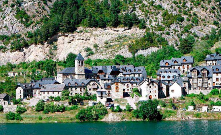 What to see in Lanuza, the town of Huesca who survived a swamp