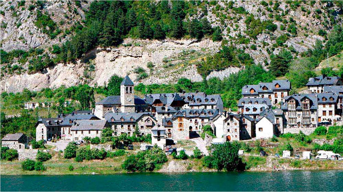 What to see in Lanuza, the town of Huesca who survived a swamp