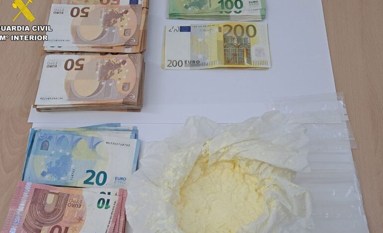 The strong smell of his backpack betrays a man with almost 300 grams of Speed and 16,000 euros in Alcañiz