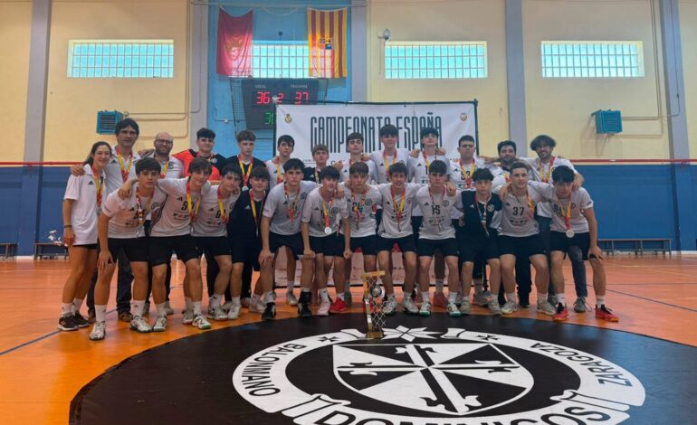 Dominican handball stays a single goal from being champion of Spain cadet against Barça B (36-37)