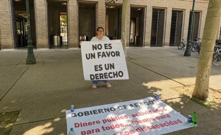 Eva Maura consiguió registrar la solicitud de su hijo antes de que eliminaran la inscripción