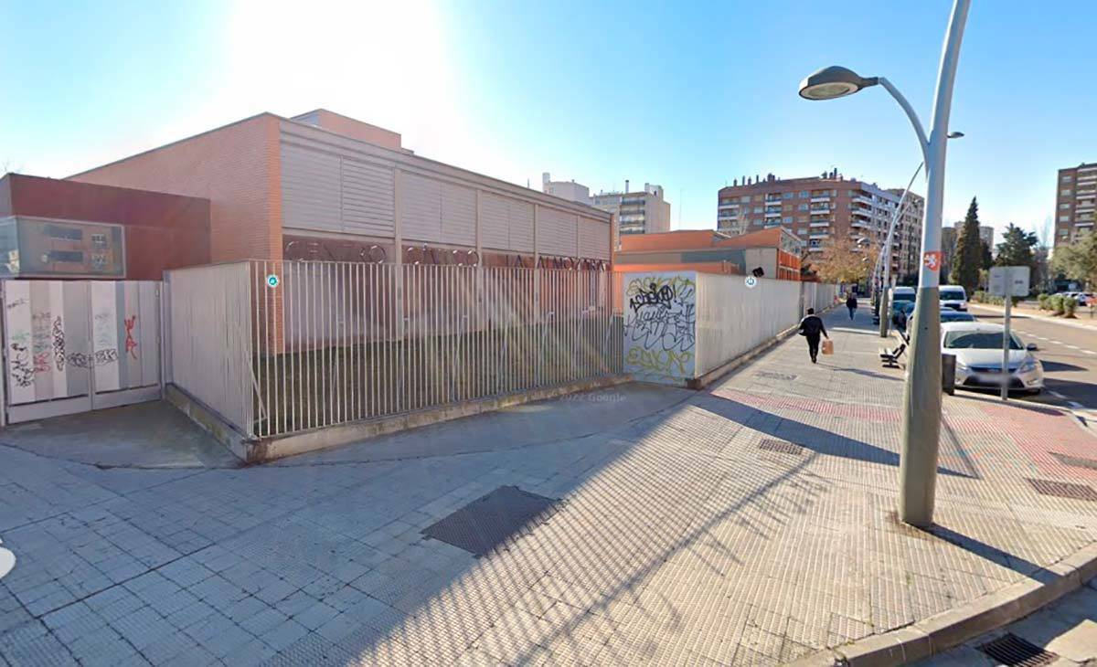 Neighbors of the Almozara denounce that the extension of the Civic Center has a paralyzed year
