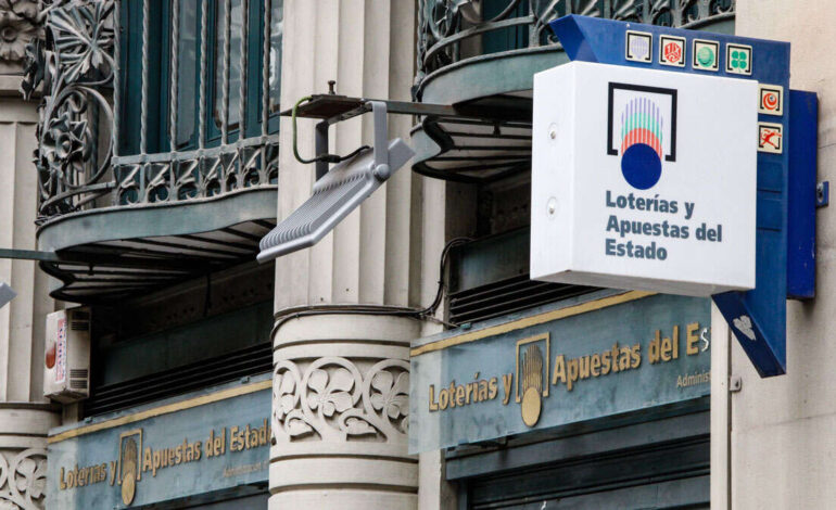 Luck smiles to Aragon: the first prize of the lottery falls into these two administrations