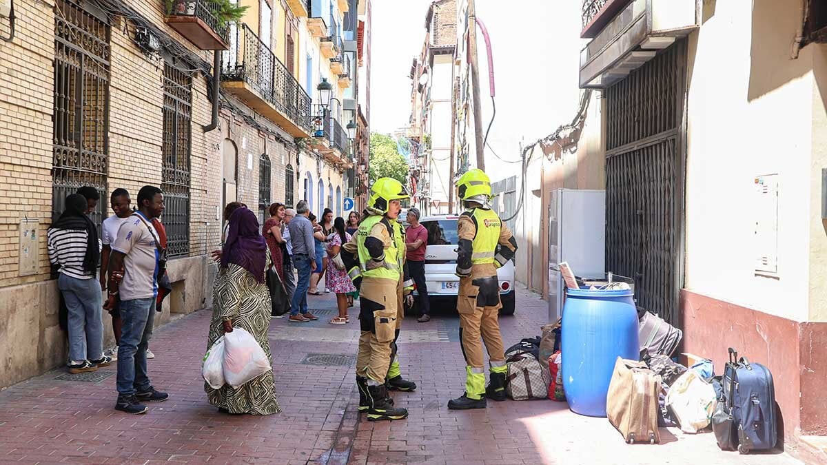 Urbanism orders the demolition of the three buildings evicted in the hook