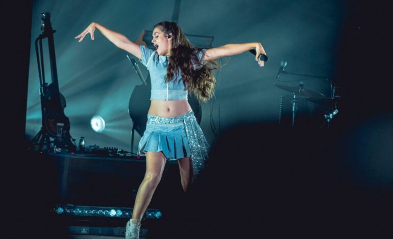 Amaia conquers the top of South Pyrenees with a Sold Out, vibrant and emotional concert