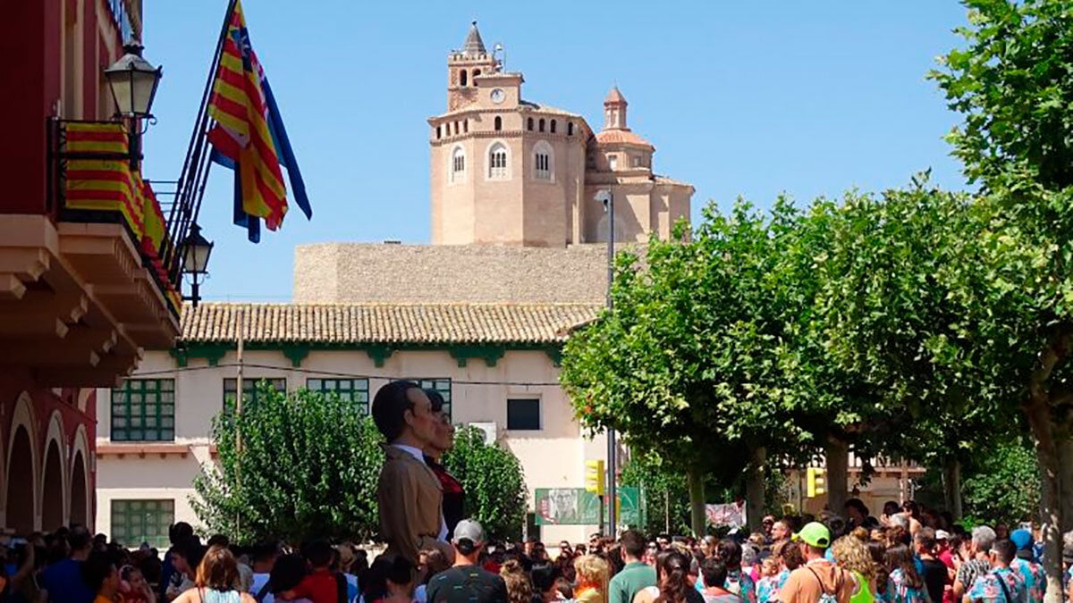 Fifth is launched for 8 days of holidays without rest with large orchestras and bullfights