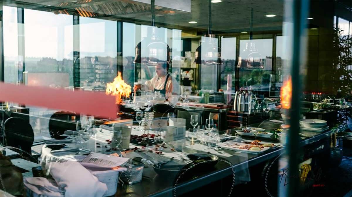 river-hall-cocina