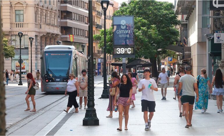 Is it a holiday on July 25, 2025 in Aragon? Places where Santiago Apostle is not worked
