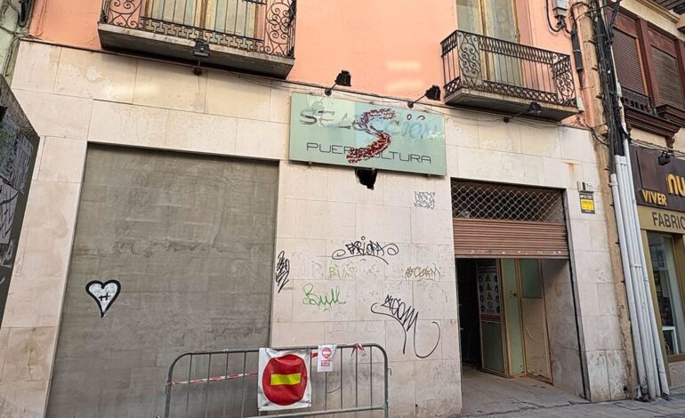 From abandonment to a new building of tourist floors in this emblematic Plaza del Zaragoza Casco