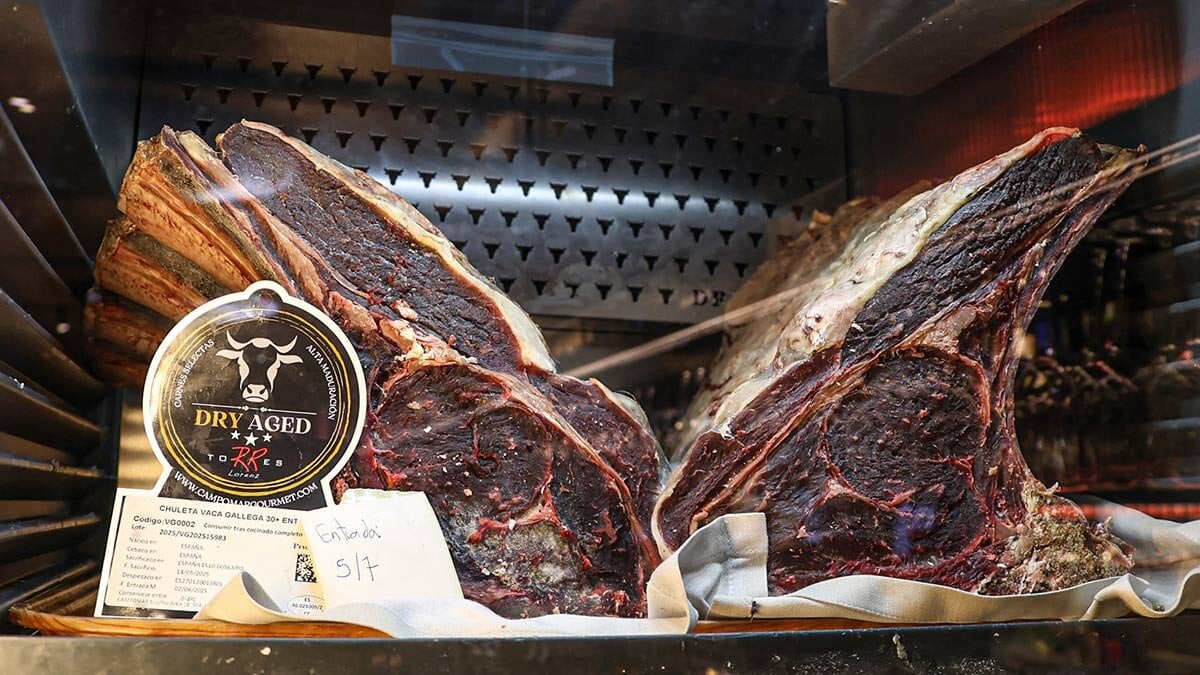 Zaragoza Actur Asador Restaurant with more than 4,600 reviews: you have to try its chuleton