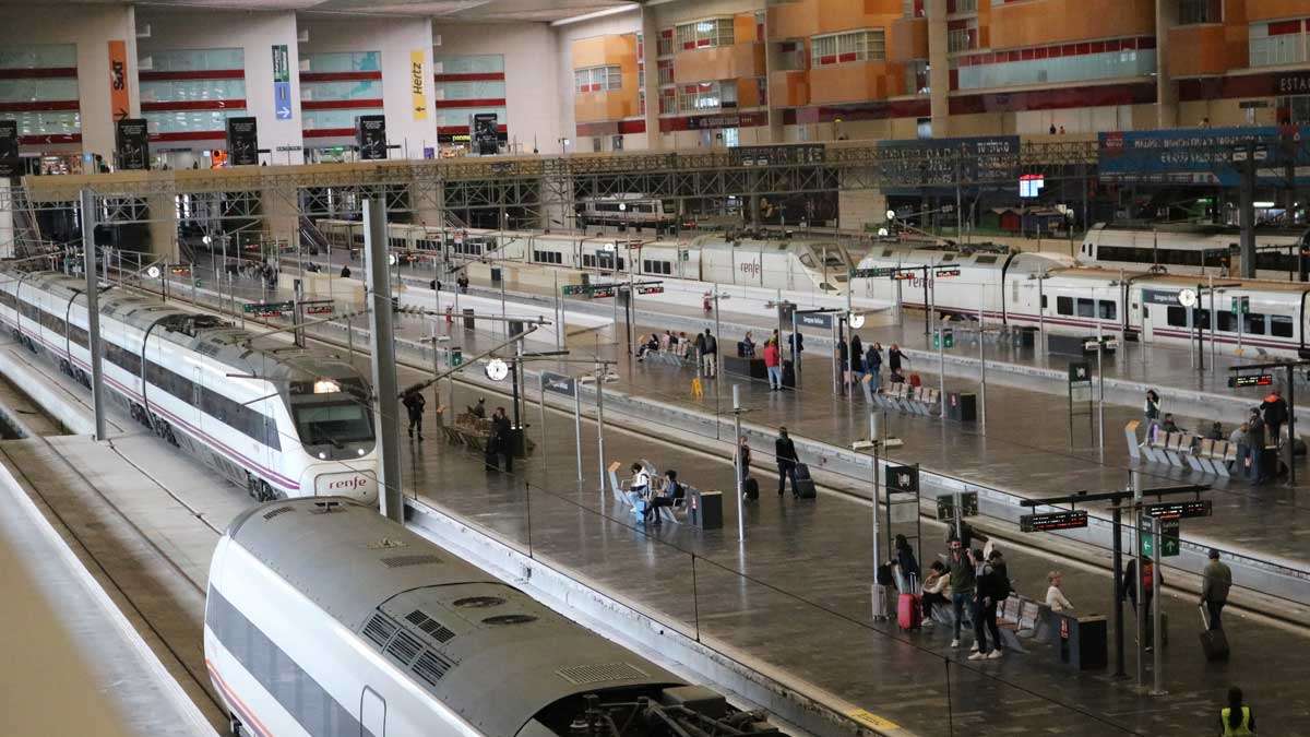Renfe reinforces his trains in Aragon with 110,000 places for the operation of August