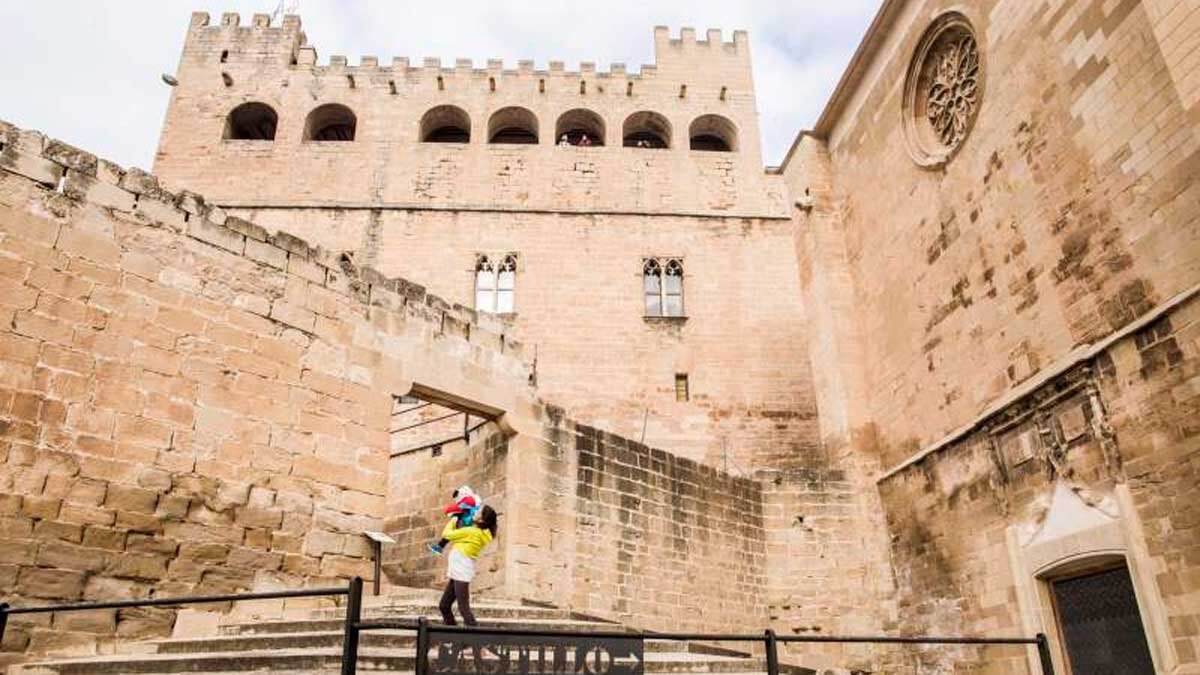 valderrobres-castillo-turismo-de-aragon