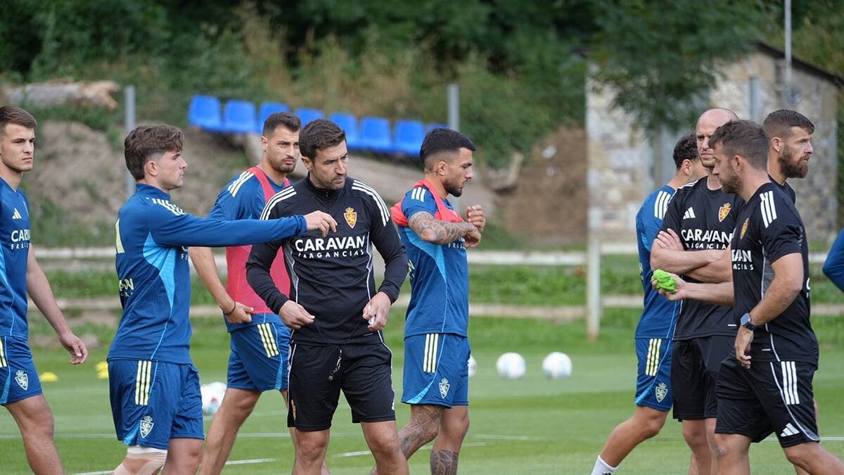A REAL ZARAGOZA IN CONSTRUCTION: Much to do two weeks from the League