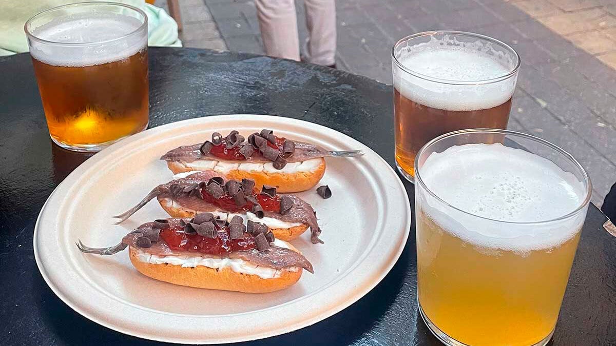 Pepinillos, olive or salmueras: five places where to eat the best vineagrillos in Zaragoza