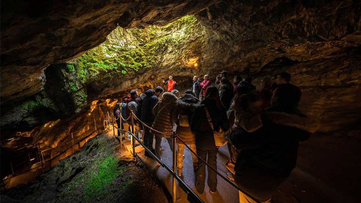 visitas-cueva-guixas