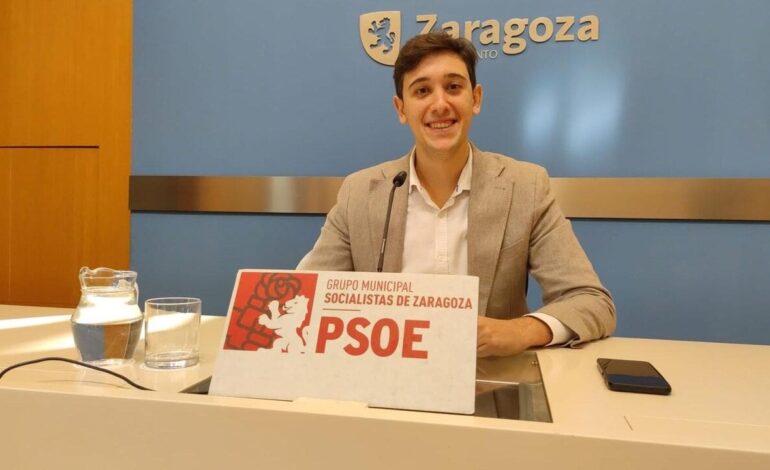 The PSOE denounces lack of equity and transparency in market and events licenses