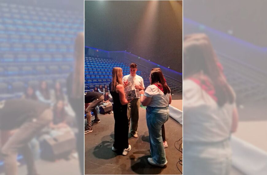 A Sevillian fan of Juanjo Bona: “I have toured Spain whole in her concerts”