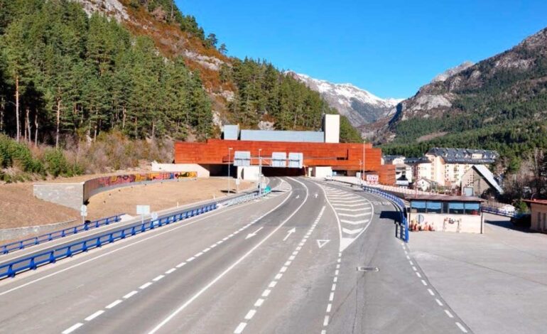 Transport tender for 28 million euros the conservation of the Somport tunnel