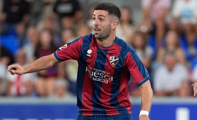 Iker Unzueta leaves the S.D. Huesca and signs by Lugo